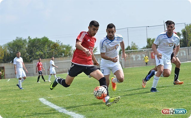 קיבל הזדמנות והראה דברים יפים על כר הדשא. רון כהן (אבי רביבו)